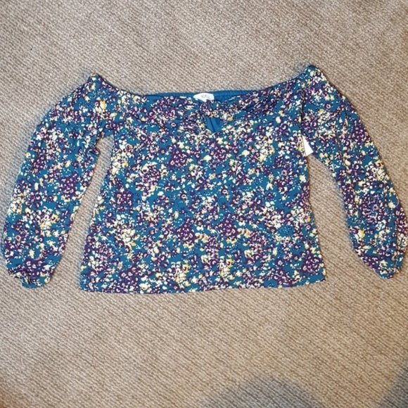 NSR Off The Shoulder Top - Picture 1 of 3